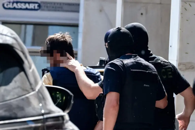 Marfin: Προφυλακιστέοι οι δύο κατηγορούμενοι μετά την απολογία τους
