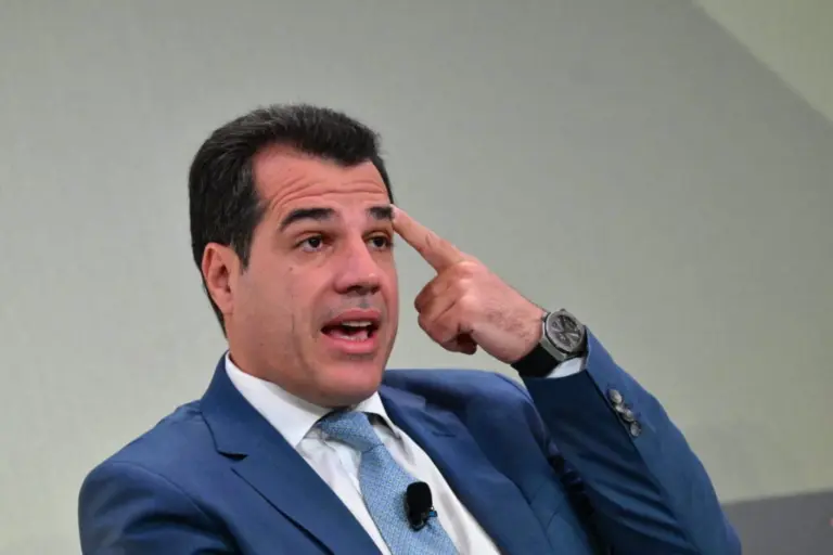Επιμένει ο Πλεύρης κατά του Τζαβέντ Ασλάμ: «Θα προσφύγω για την άρση του ασύλου του»