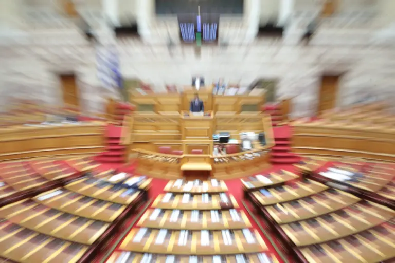 Επιτροπή Αναθεώρησης Συντάγματος: «Ναι» μόνο από ΝΔ – Μπλόκο από την αντιπολίτευση